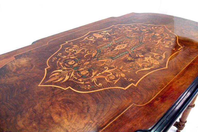 Restaurierte antike Möbel kaufen Goethes Galerie Onlineshop Tisch Intarsien