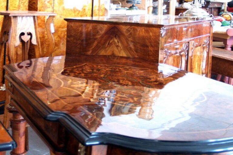 Restaurierte antike Möbel kaufen Goethes Galerie Onlineshop