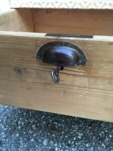 Küchenschrank creme Vintage Kredenz weiß Vollholz Küche Möbel kaufen Lieferung Shop antik Artdeco 40er-Jahre Omas Massivholz Möbel