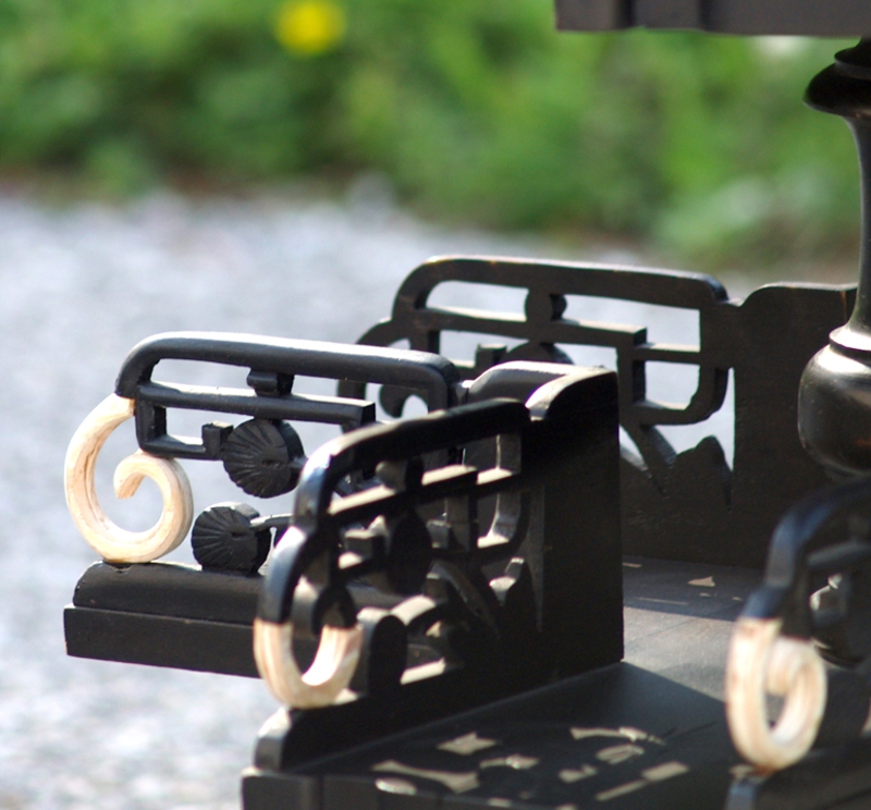 antiker Tisch restauriert Antiquitäten restaurieren fehlende Teile ergänzen Preis Restaurierung